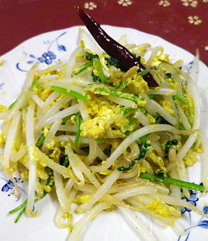 スピード料理 パクチーもやしのニンニク卵炒め レシピ 作り方 By Bapaksan 楽天レシピ スピード料理 パクチーもやしのニンニク卵炒め レシピ 作り方 By Bapaksan 楽天レシピ