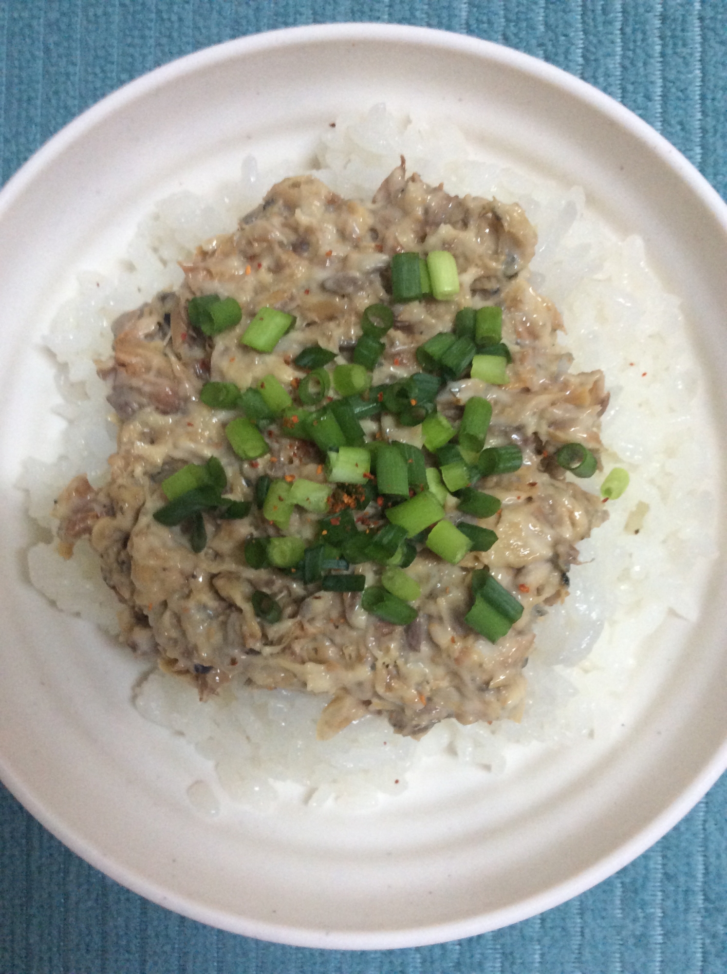 さば缶で♪さばマヨ丼