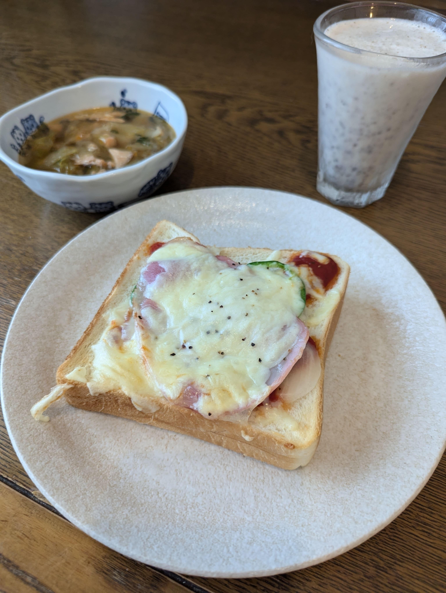 朝はパン♪ピザトースト