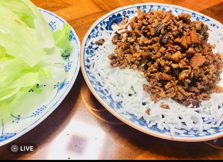 レタス包み！春雨、豚肉炒め