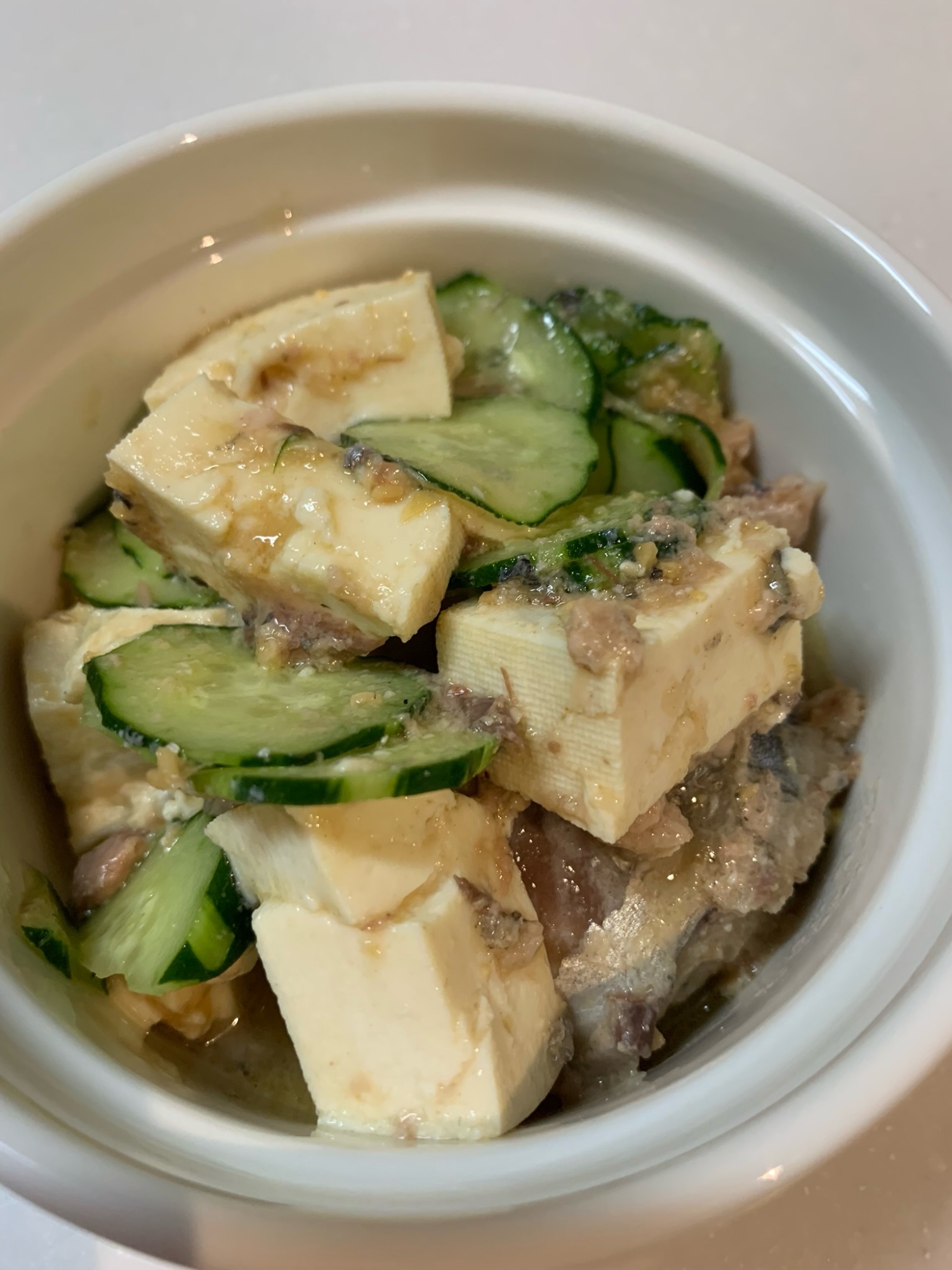 美味しいサバ缶で作る　きゅうりと豆腐の冷や汁