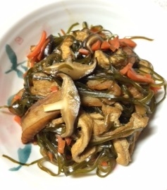 生切り昆布の濃い目の煮物 レシピ 作り方 By トヨタカロ 楽天レシピ