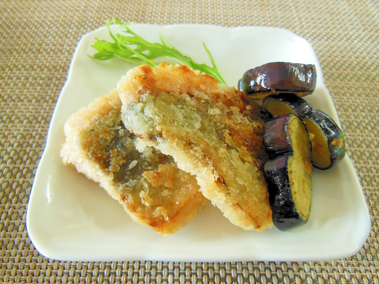 簡単お弁当おかずに 銀さけフライとなすの素揚げ レシピ 作り方 By Kojarin7 楽天レシピ