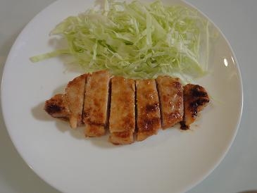 とんかつにしようと思っていたお肉で、気分を変え、こちらで作らせてもらいました（＾０＾）簡単にでき、美味しかったです！