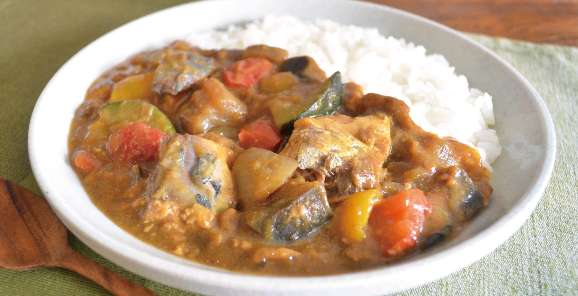 サバカレー 9d8d8f2bcf3438fda463b37c6b5be5