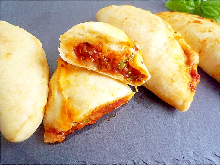 カルツォーネ ピザパン