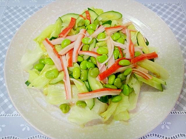 枝豆とカニカマレタスのサラダ