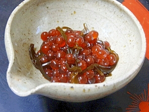 旨味の効いた♪　「イクラ醤油昆布漬け」