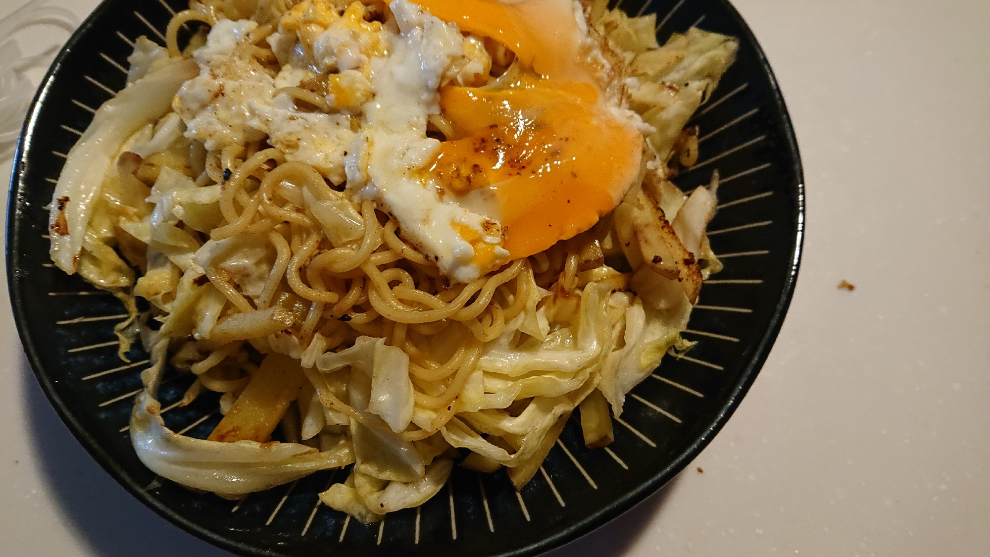 カレー目玉焼き焼きそば