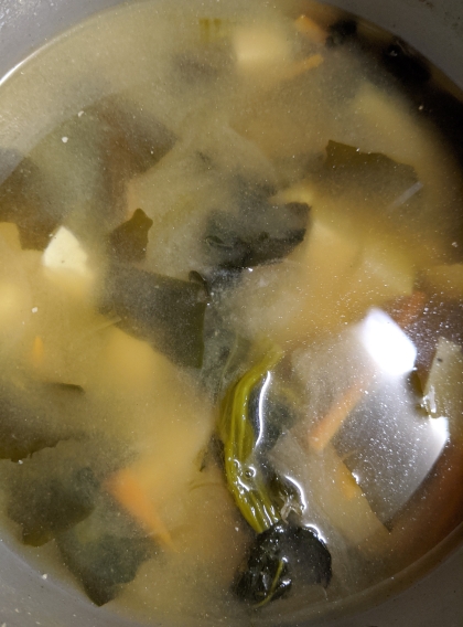 ほうれん草と絹豆腐のお味噌汁