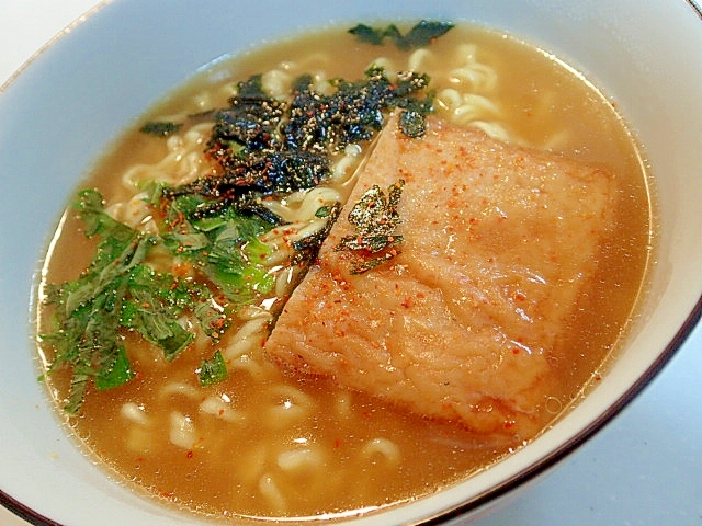 ピリ辛　角天と大葉と海苔の味噌ラーメン