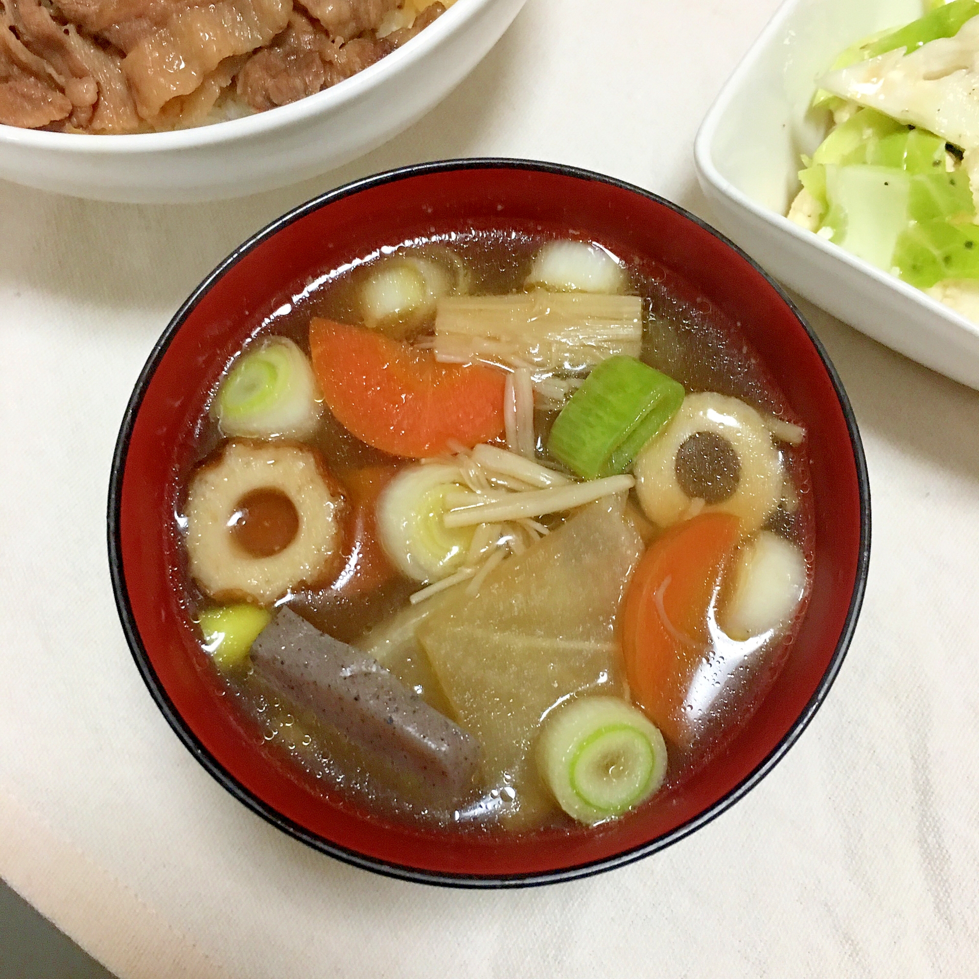 竹輪がだしに!大根蒟蒻人参えのきのけんちん汁♡