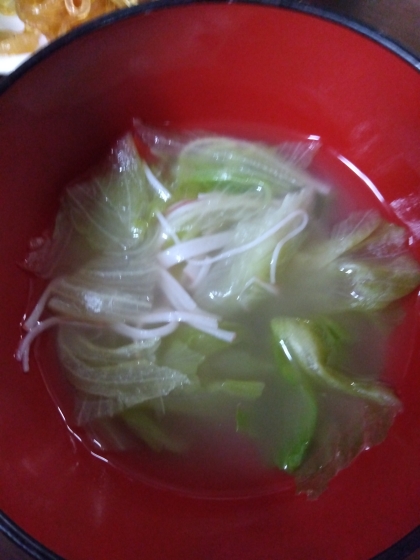 卵なしでも美味しい♡本格カニカマレタススープ