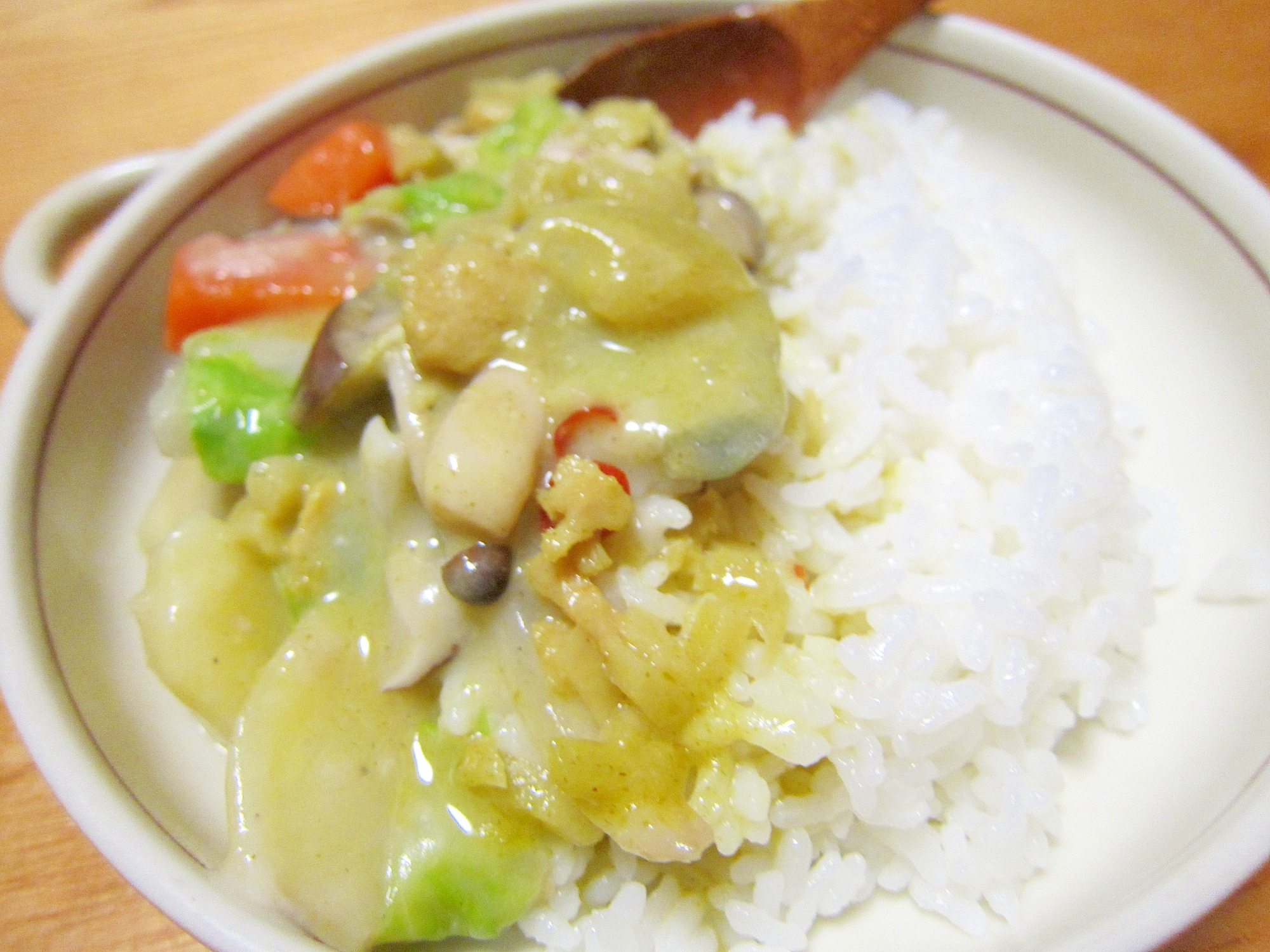 牡蠣野菜グリーンカレー