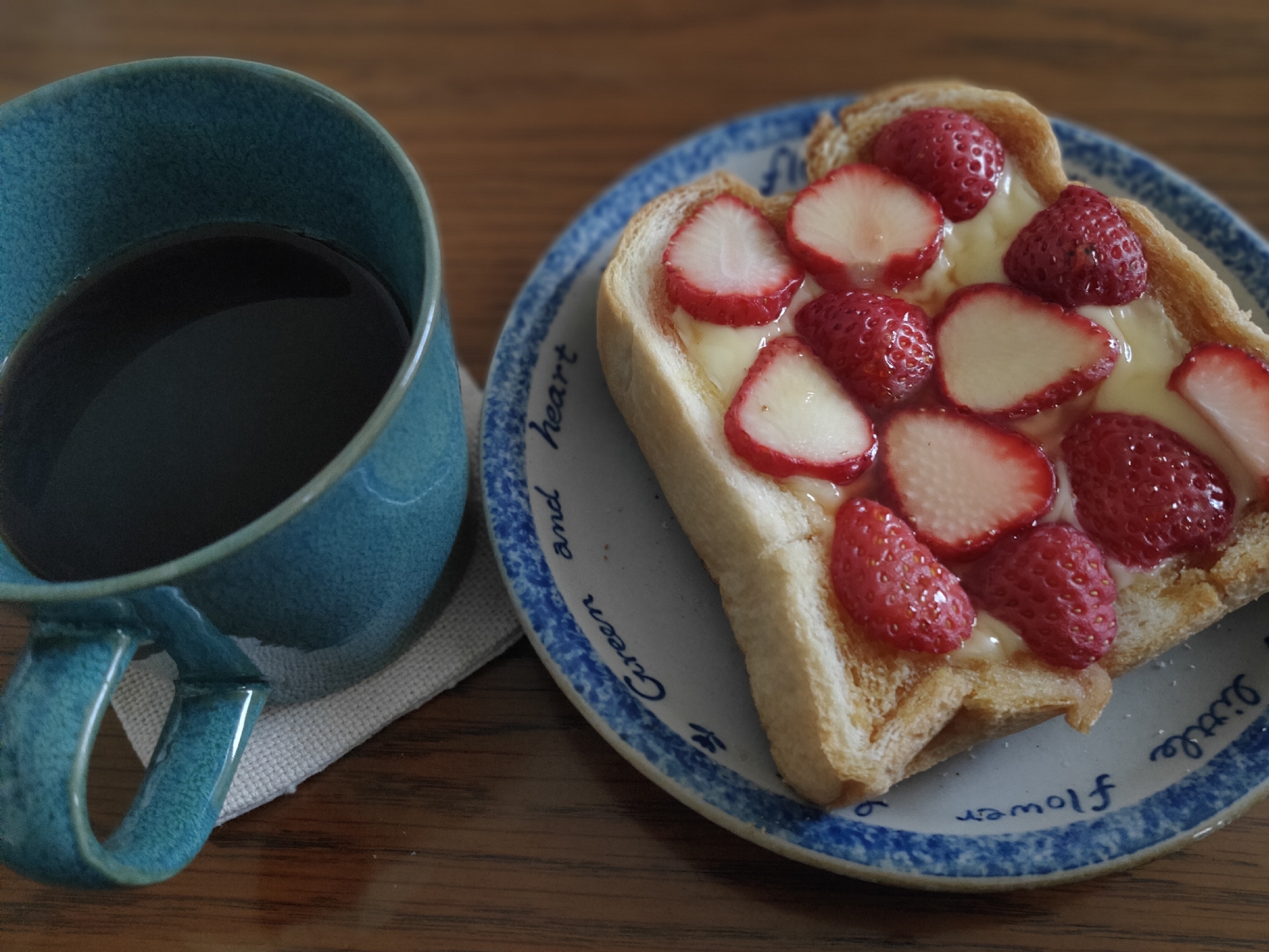 いちごトースト