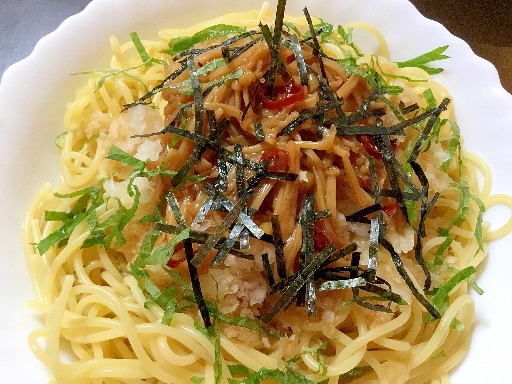 なめ茸おろしのピリ辛パスタ