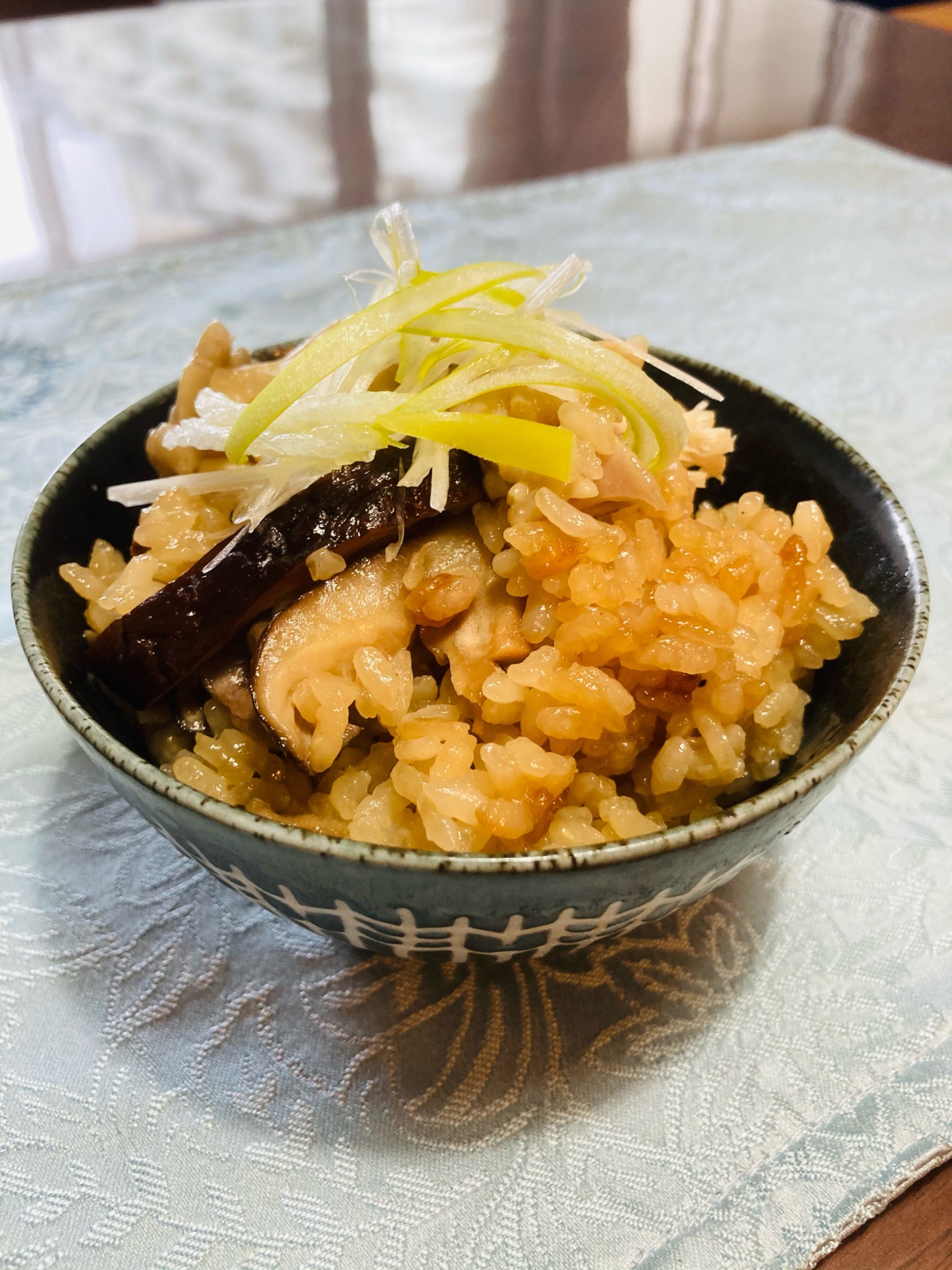 きのこと鶏肉の炊き込みご飯