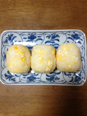 卵おにぎり