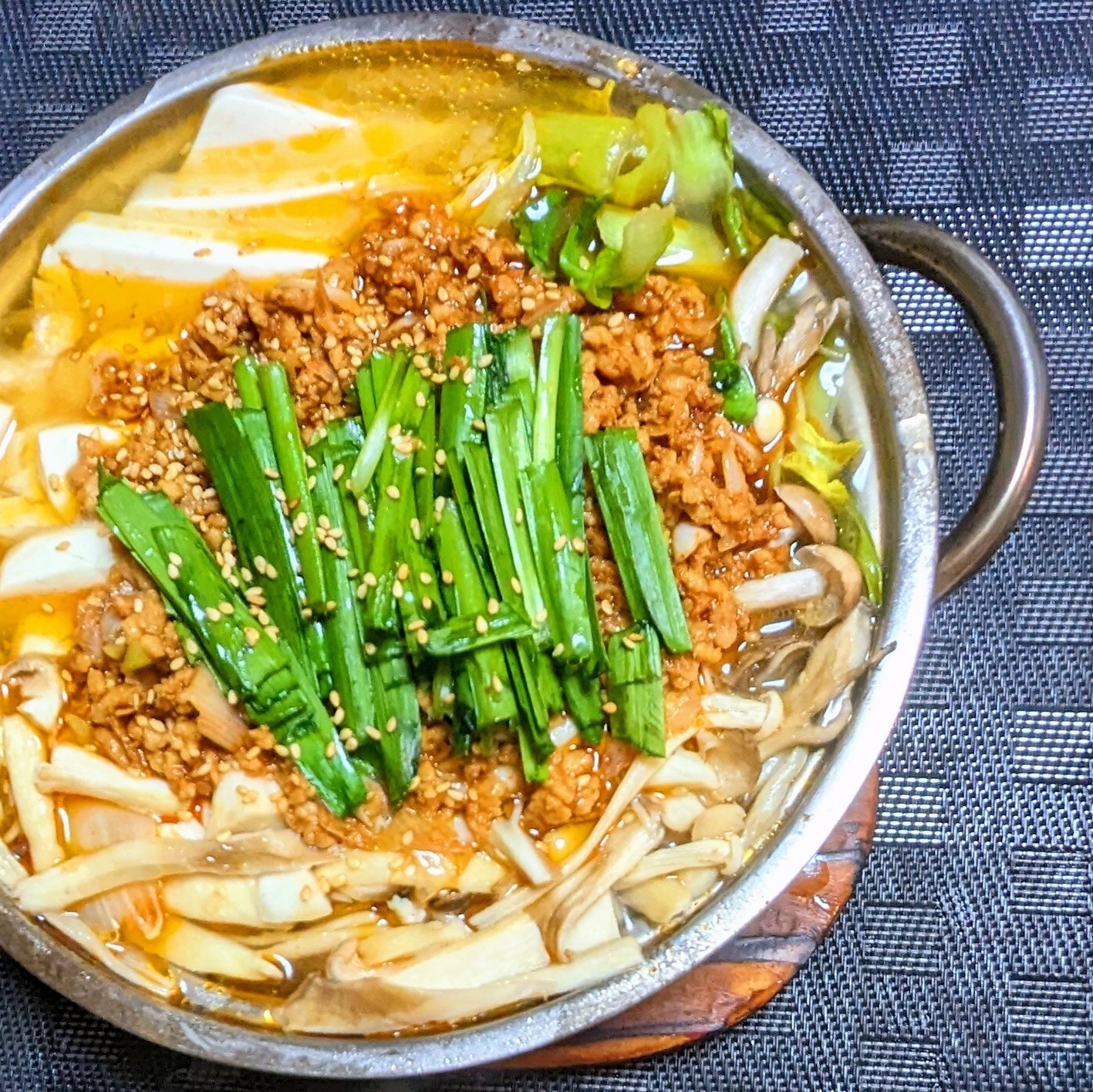 キノコたっぷり坦々豆富鍋