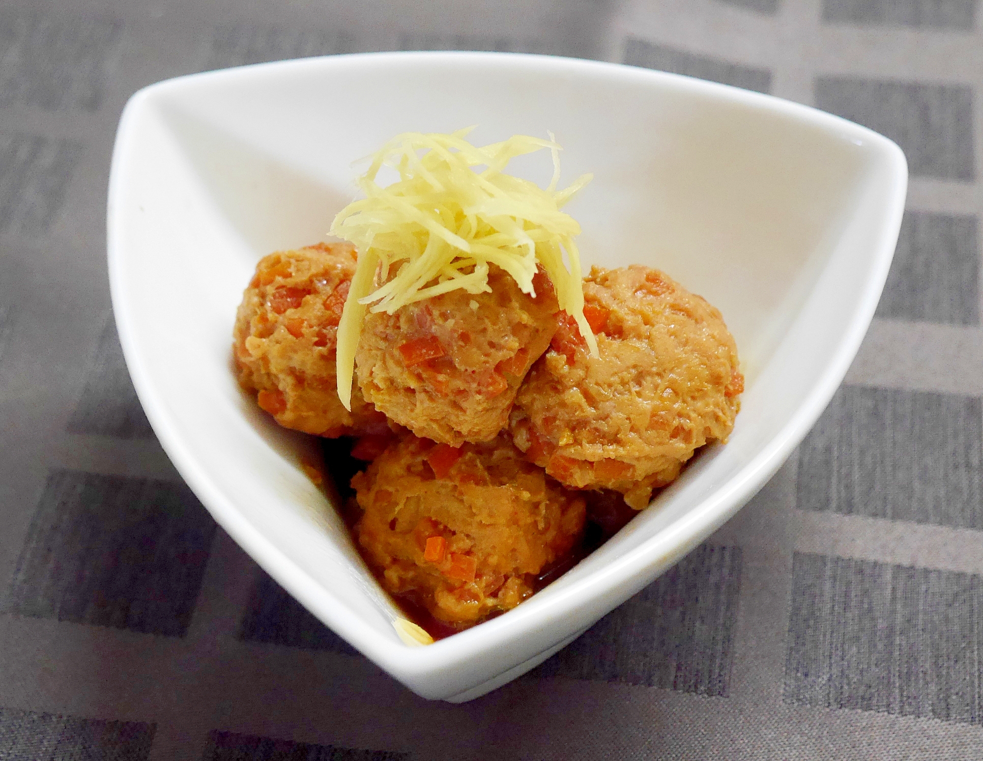 生姜たっぷり✩鶏つくねの照り煮～醤油味