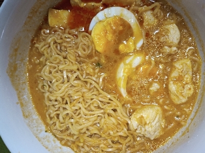 サッポロ一番みそカレーラーメン 中辛