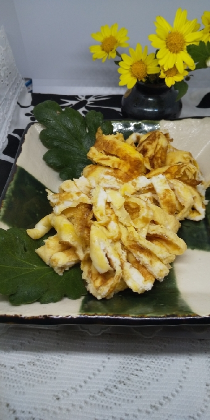 秋は菊☆卵焼き