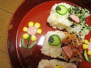 お皿ですいすい泳ぐ～♪こいのぼりデコ寿司