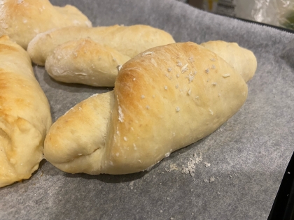 塩パン♪初心者でも簡単にお店の味♪（HB使用）