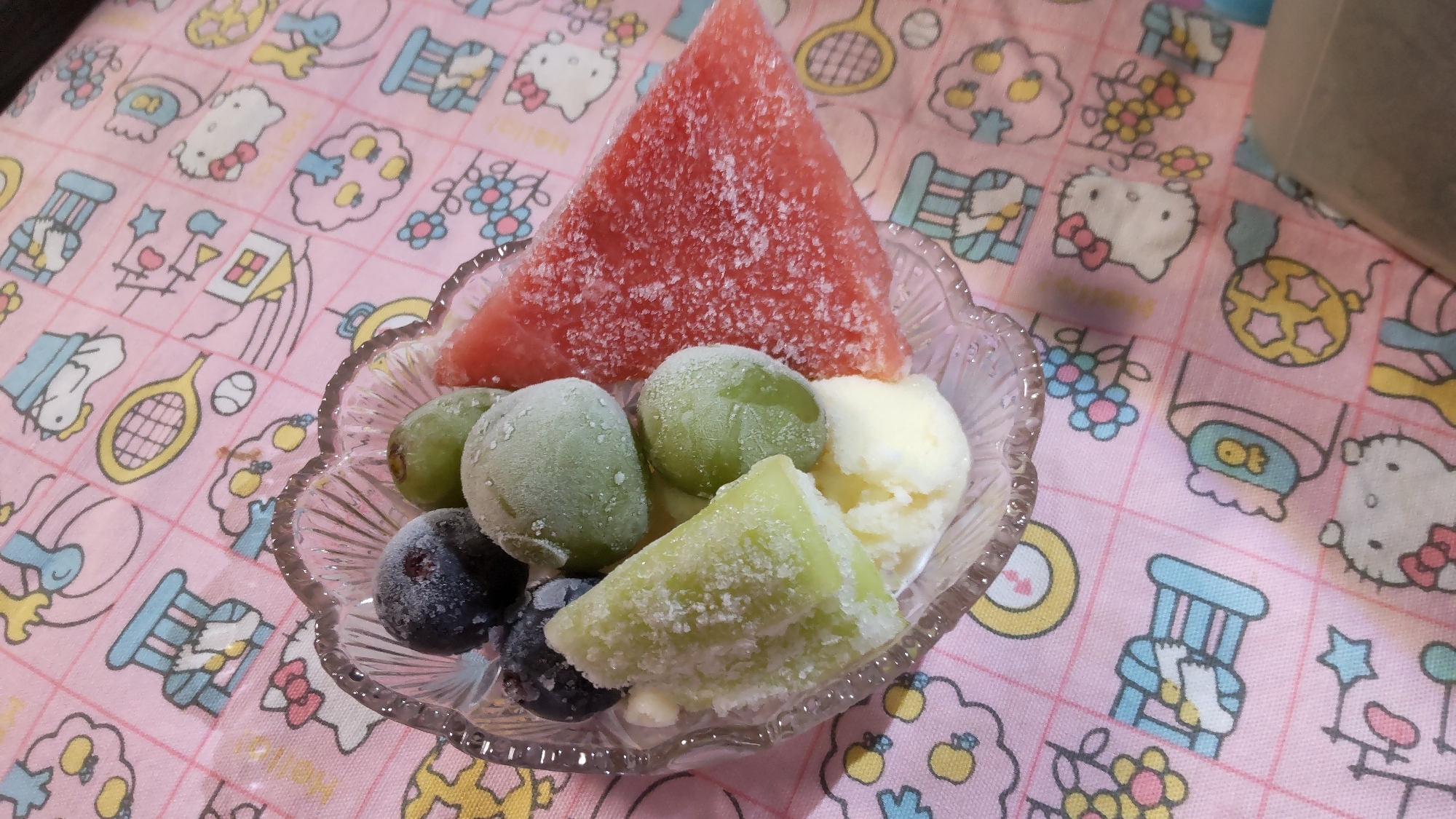 ハロウィンにアイス、プラス冷凍フルーツ