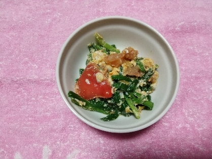 トマトを入れるとさっぱり味で美味しく出来ました