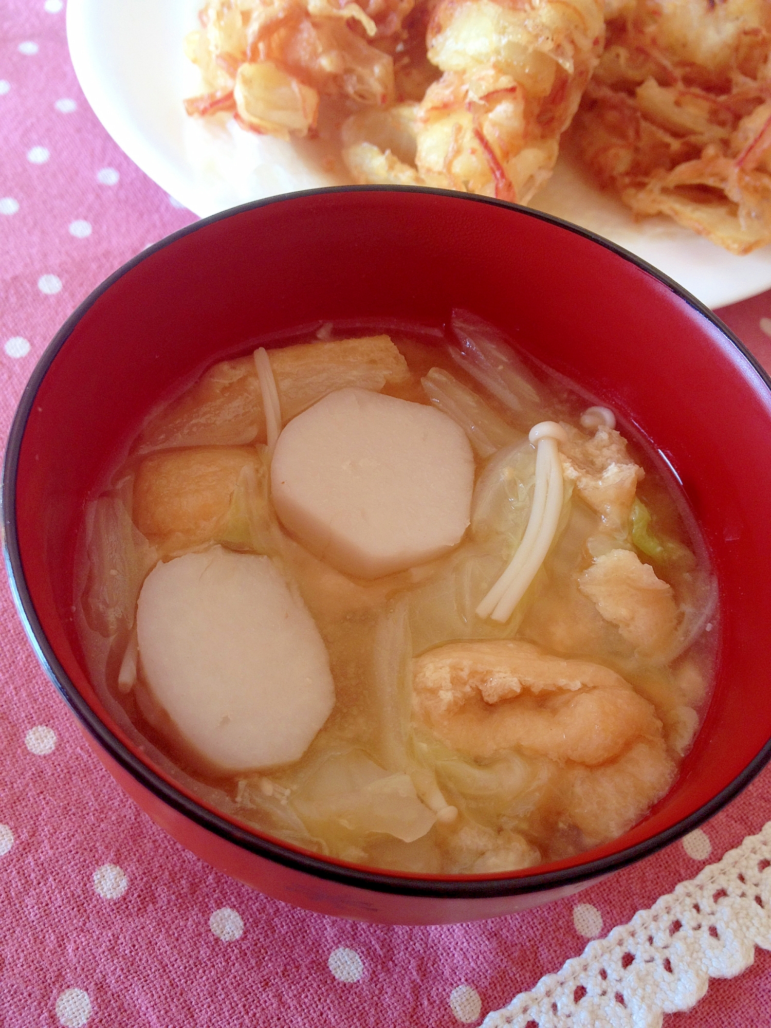 里芋・白菜・油揚げ・えのきのお味噌汁☆