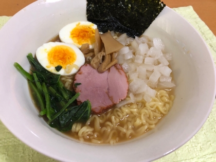 刻み玉ねぎと即席麺で☆簡単八王子ラーメン♪