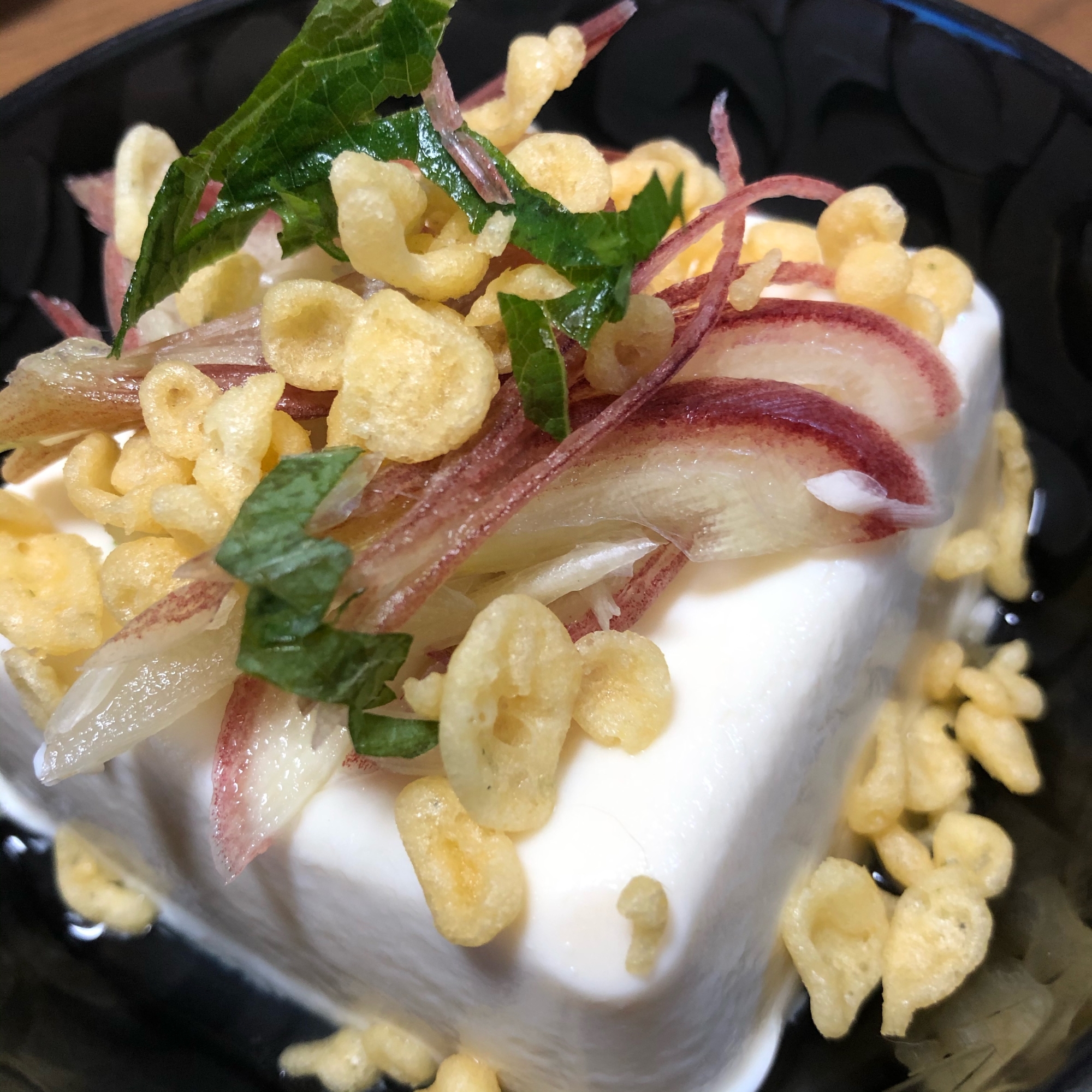 サクサク食感！揚げ玉冷ややっこ