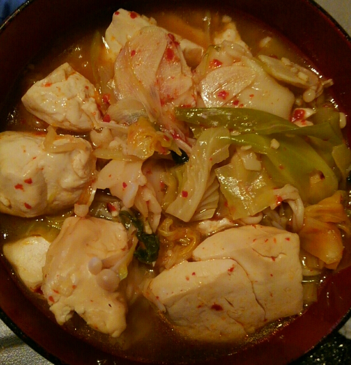 韓国風！豆腐と野菜のピリ辛スープ