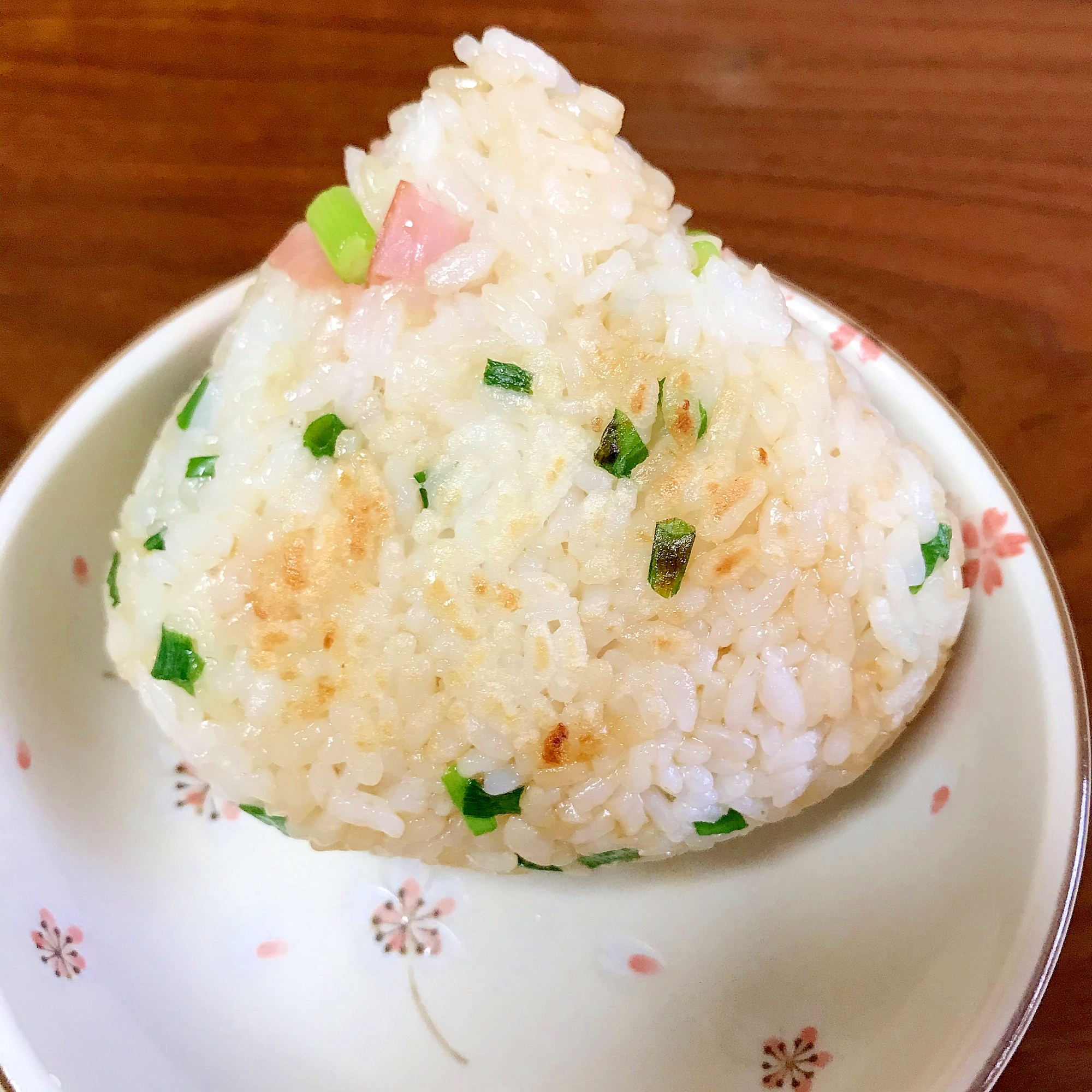 ハムと小葱の焼きおにぎり