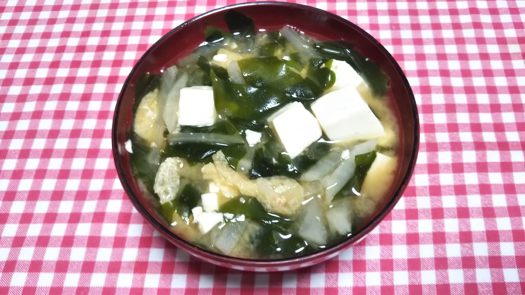 大根とわかめと油揚げと豆腐の味噌汁 レシピ 作り方 By ミニー7015 楽天レシピ 大根とわかめと油揚げと豆腐の味噌汁 レシピ 作り方 By ミニー7015 楽天レシピ