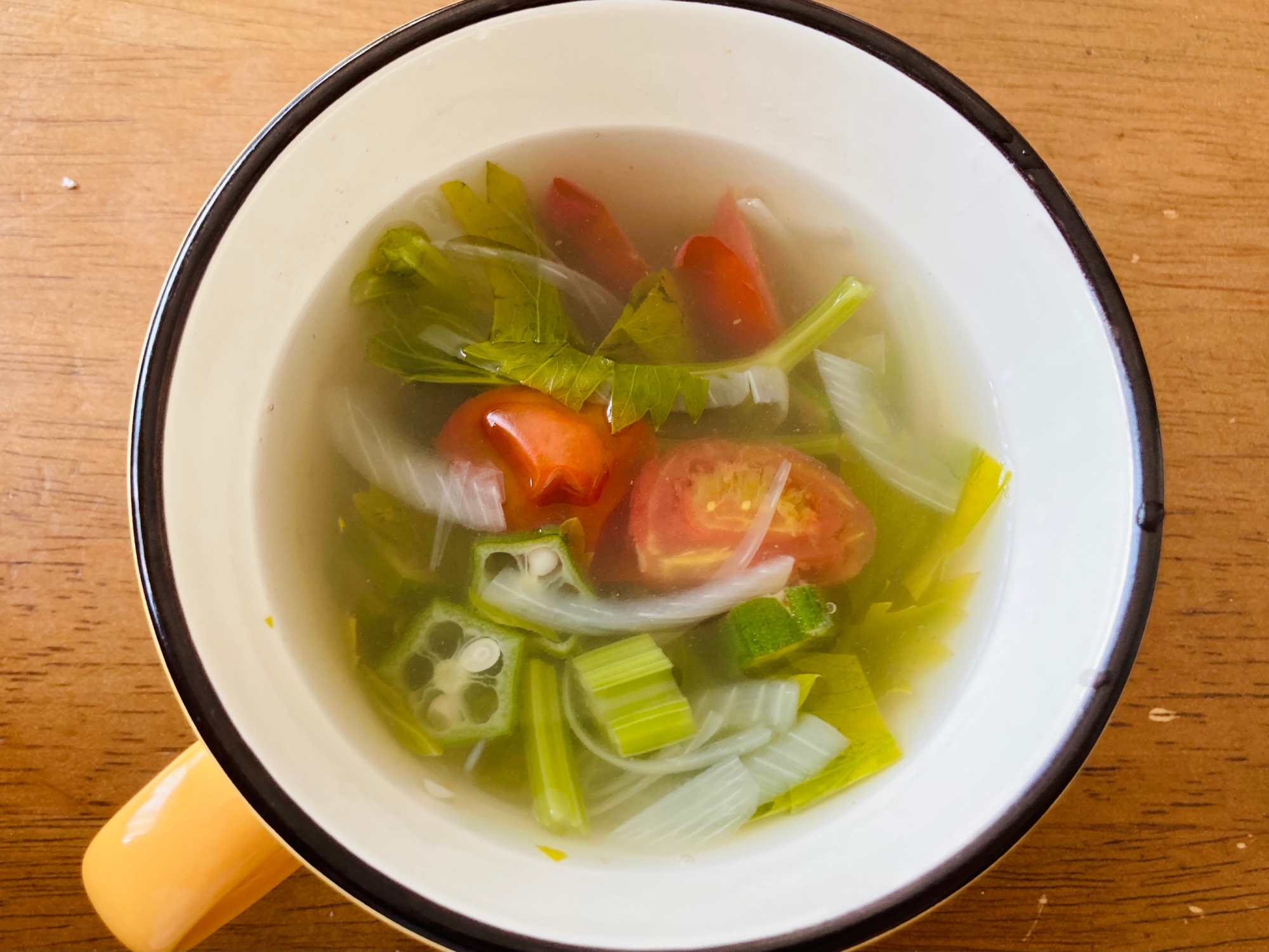 ミニトマト入り☆とろ〜り野菜コンソメスープ