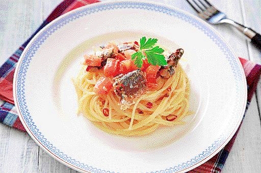 楽天マート☆トマトとオイルサーディーンのパスタ