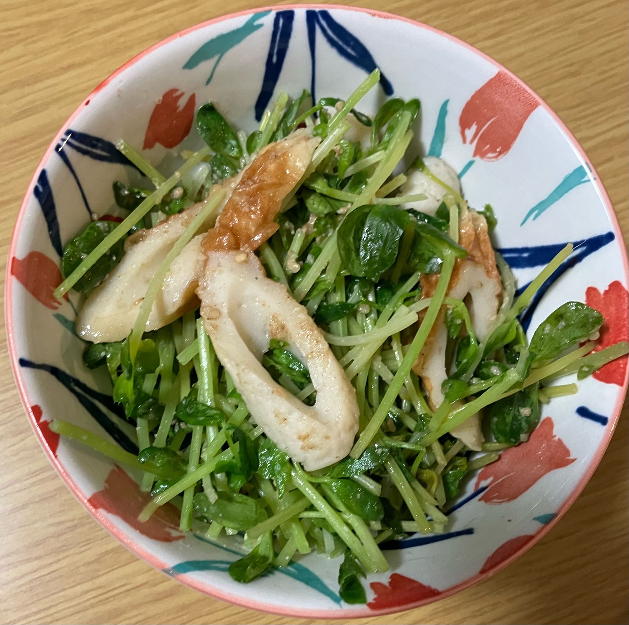 ちくわと豆苗の胡麻和え