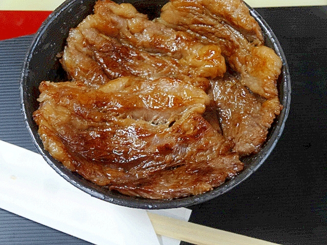 カロリー半分♪　「キャベツいっぱい焼肉丼」