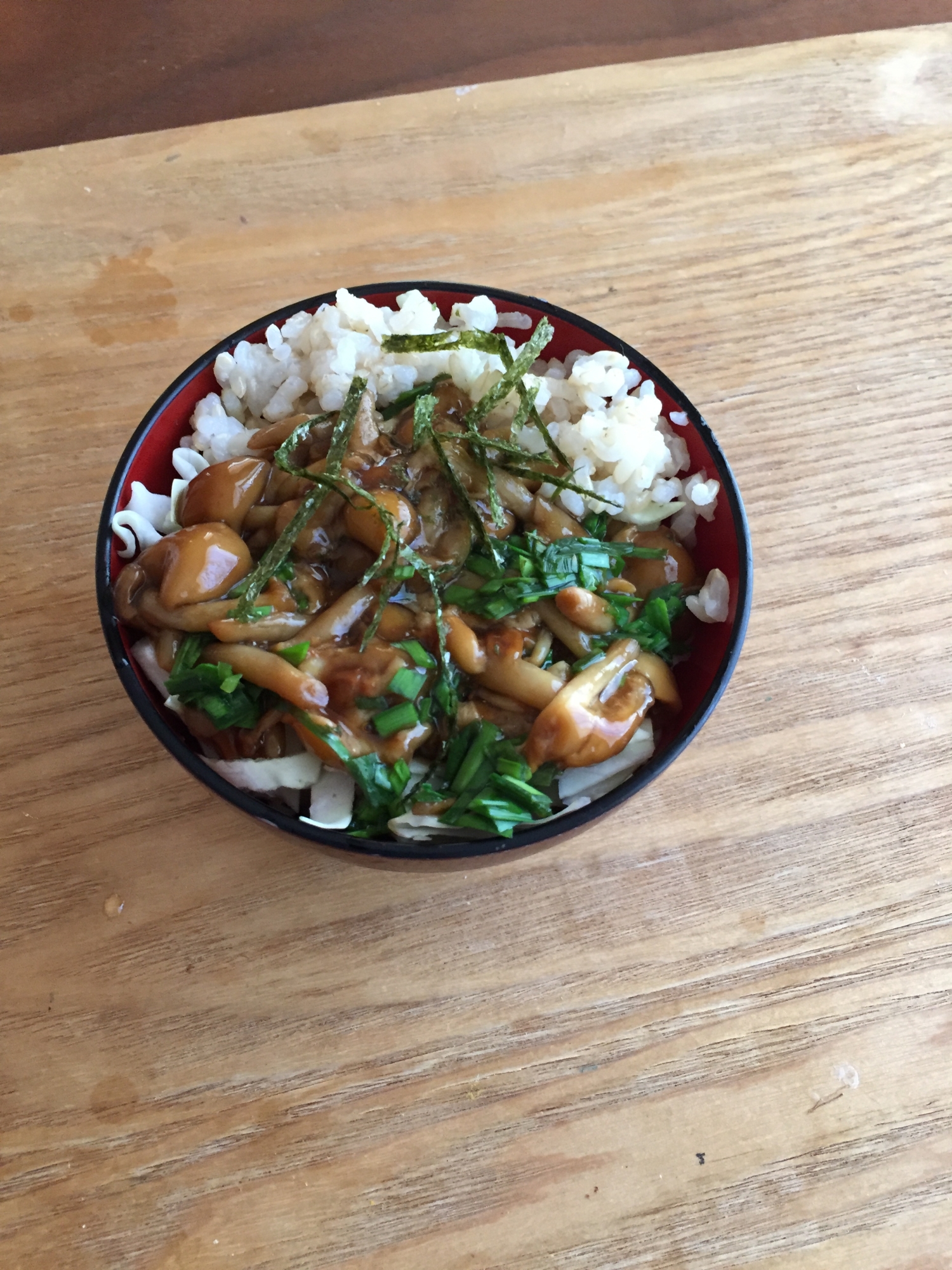 なめこ醤油のとろみ大盛り丼！