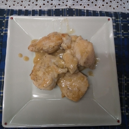 鶏胸肉のレモンソテー