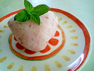 苺ミルクアイス