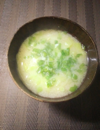 キャベツとねぎのお味噌汁✧˖°