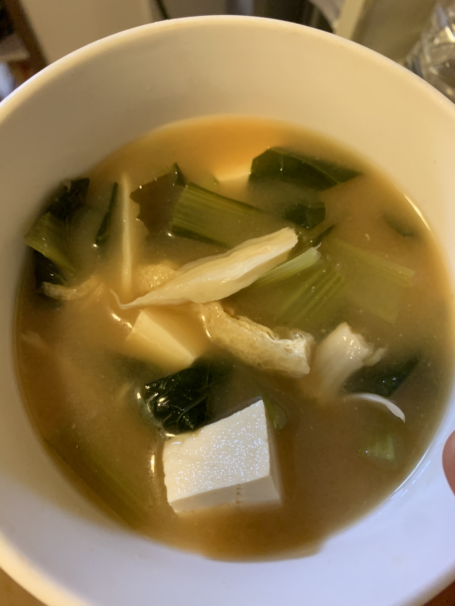 小松菜とエリンギと揚げの豆腐味噌汁