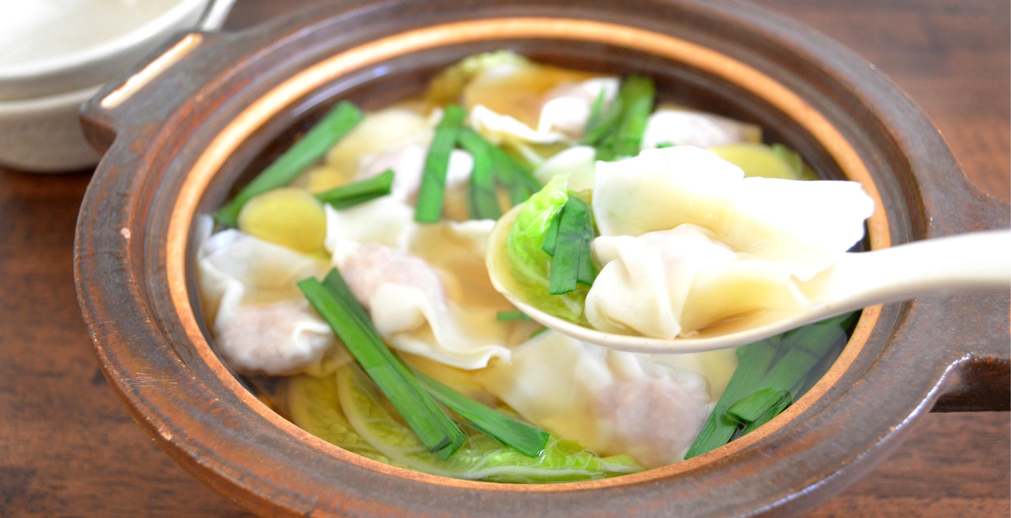 しょうがたっぷりワンタン鍋