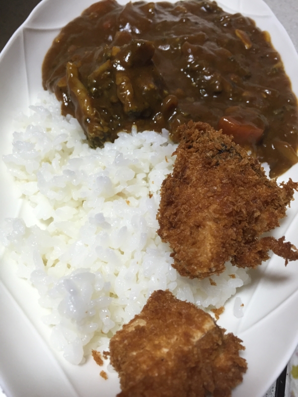 肉なし 野菜たっぷりカレーライス (ブリの揚げもの