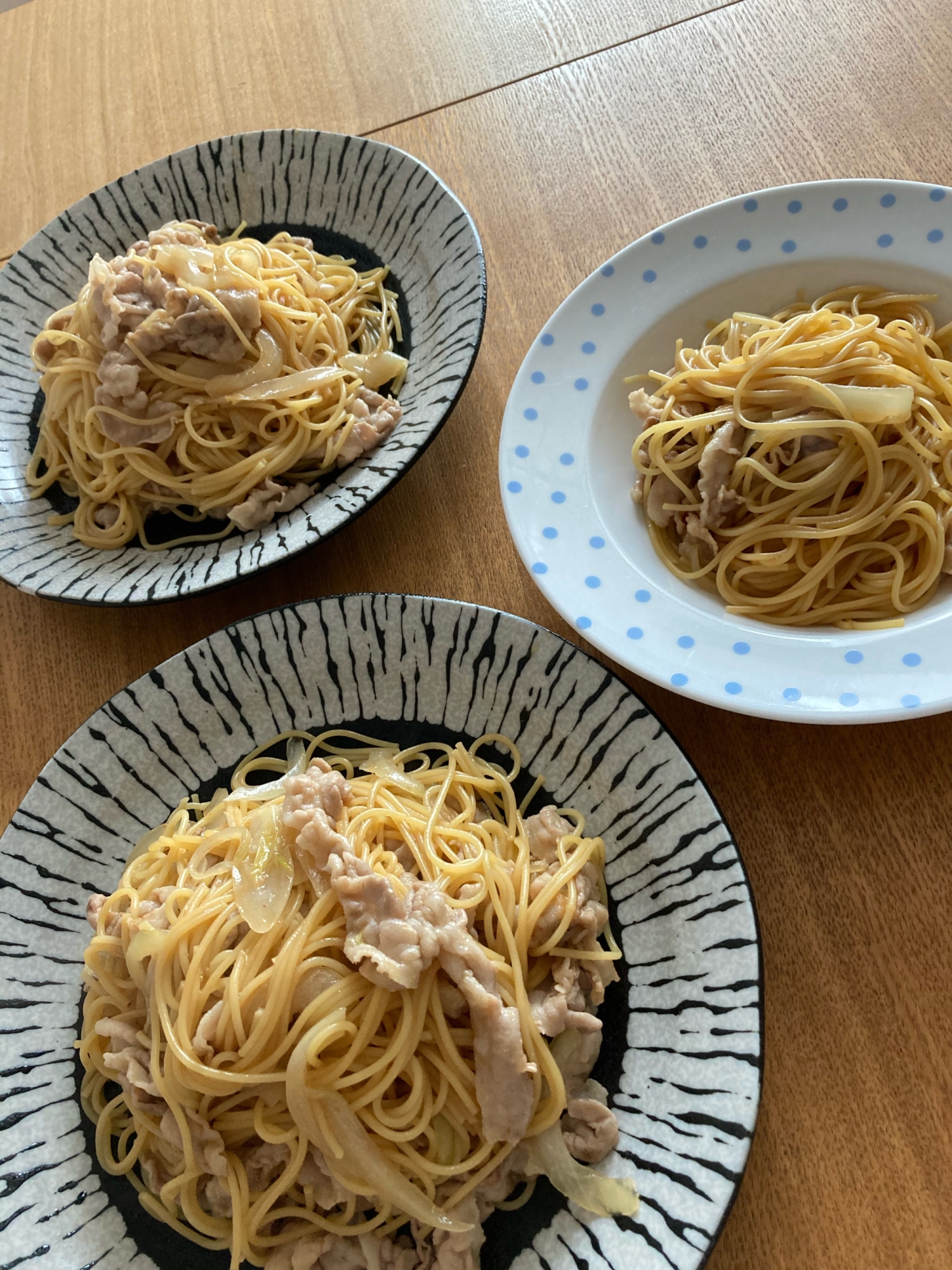 豚肉しゃぶしゃぶ用でボリュームパスタ