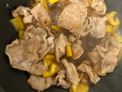 黒豚肉とキャベツの生姜焼き