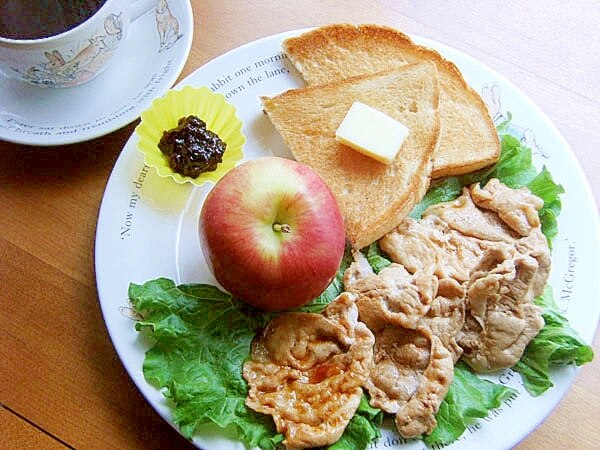 英国のB＆B風モーニングセット♪（豚肉＆りんご） レシピ・作り方 by